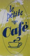 Le Petite Café